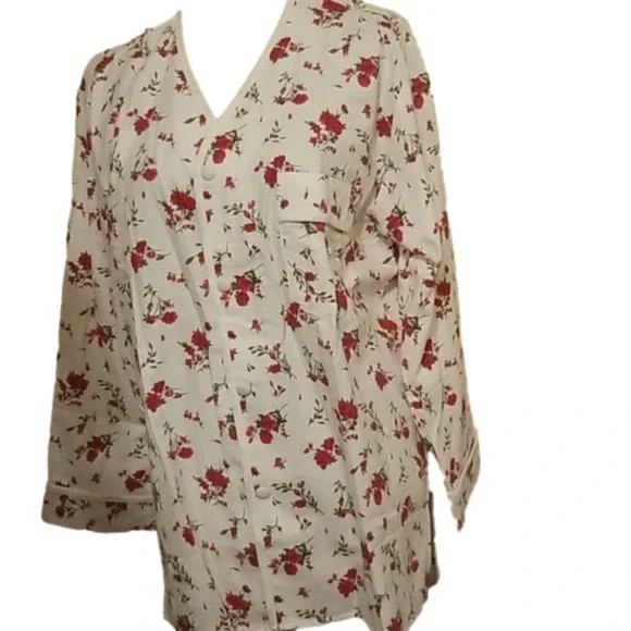 VICTORIA Secret Pajama Top - Picture 2 of 7